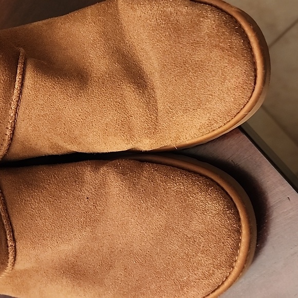 Ugg short boot - Picture 7 of 8